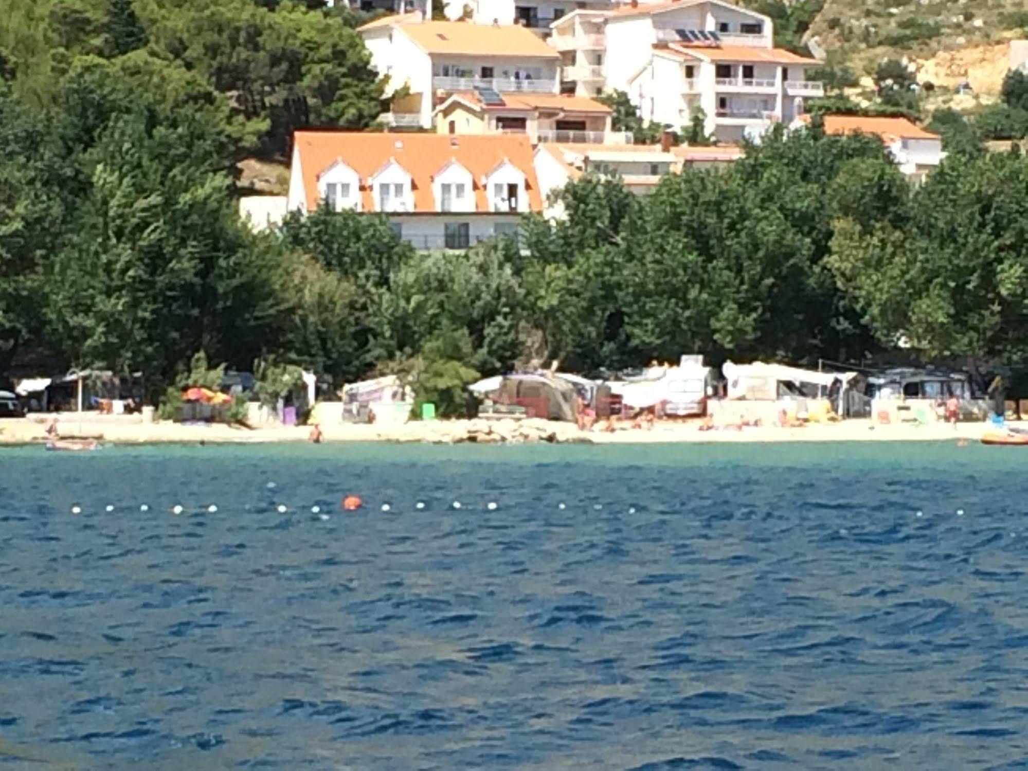 Pansion Begic Hotel Omiš Екстериор снимка