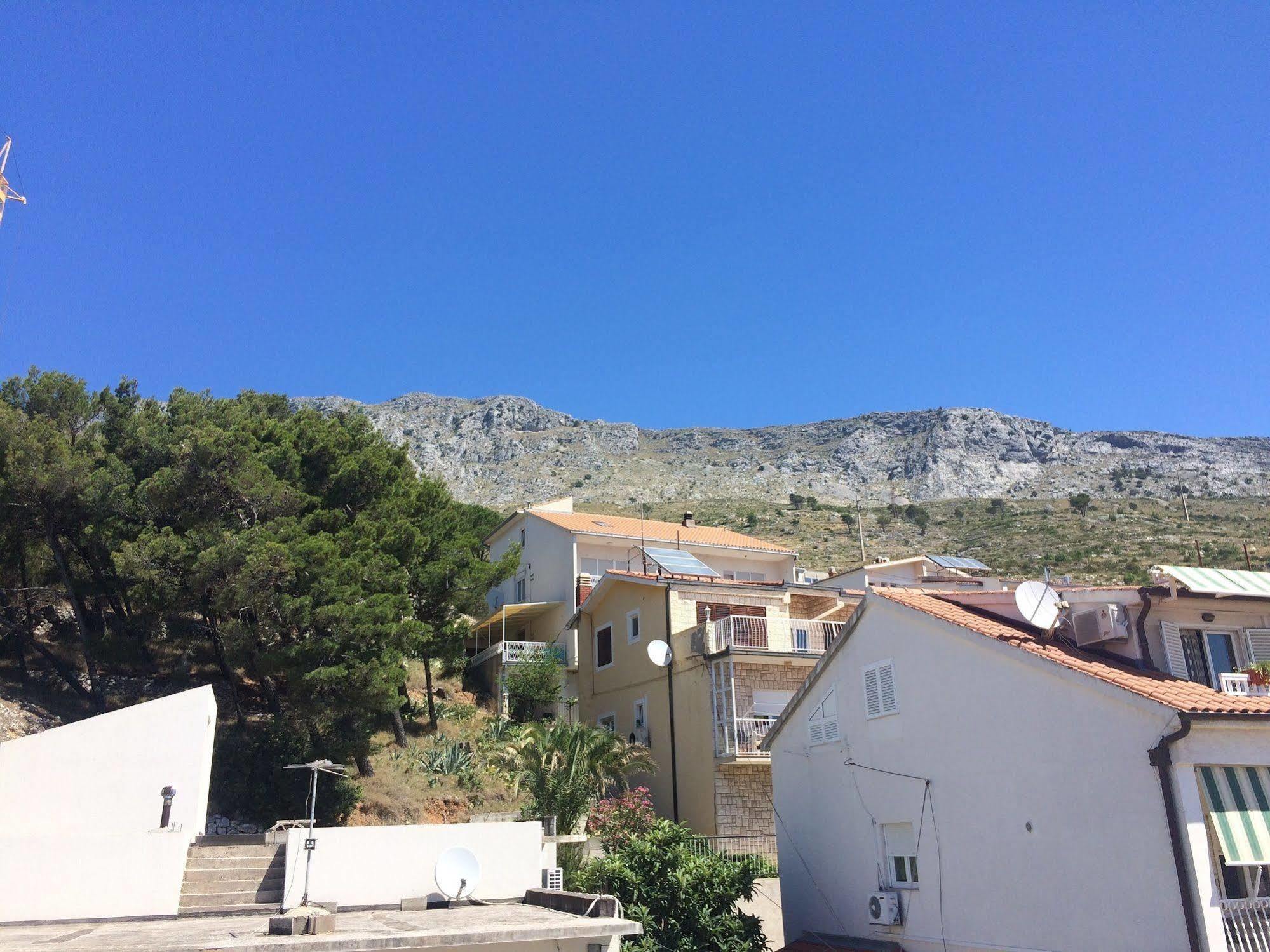 Pansion Begic Hotel Omiš Екстериор снимка