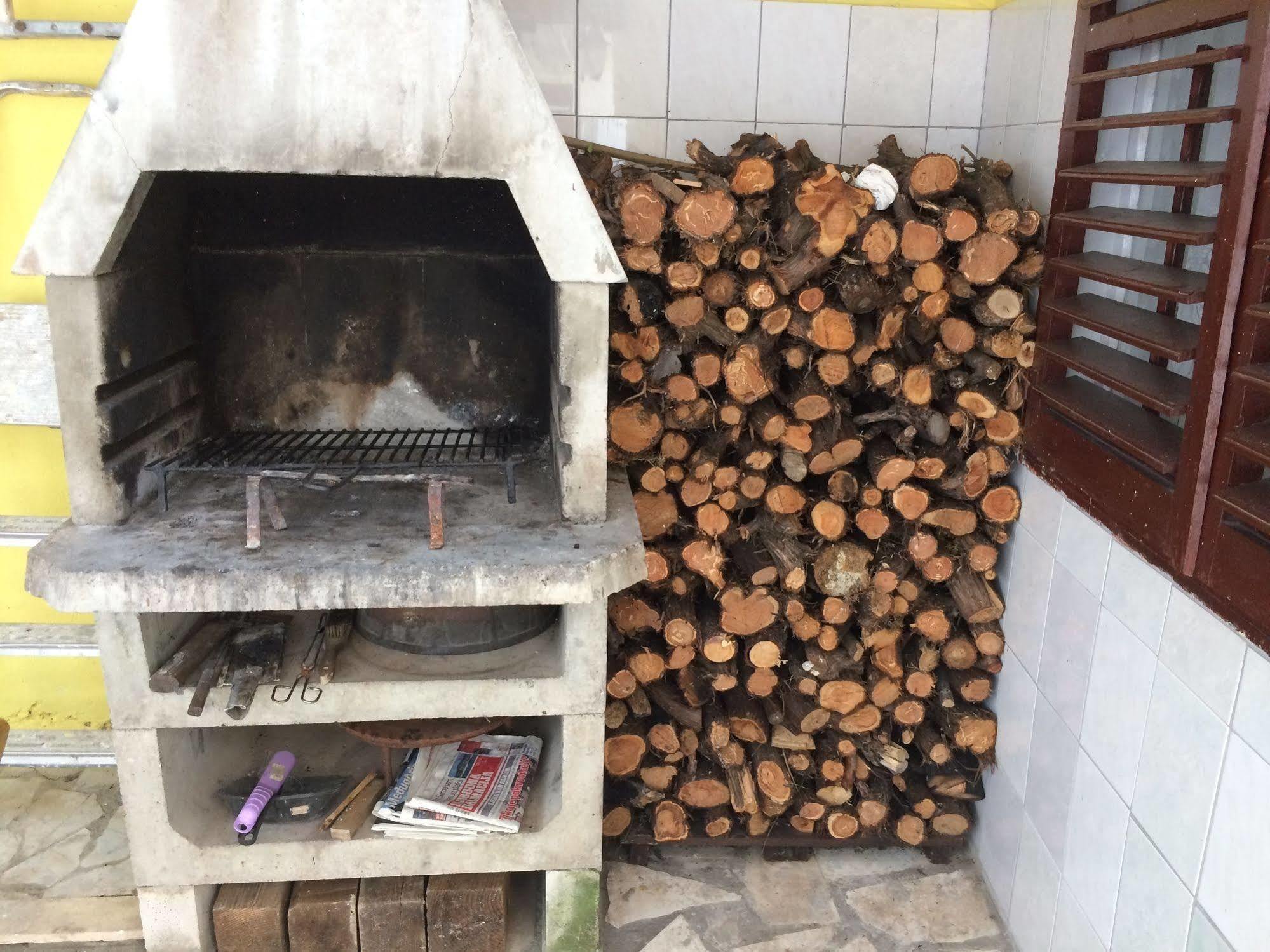 Pansion Begic Hotel Omiš Екстериор снимка