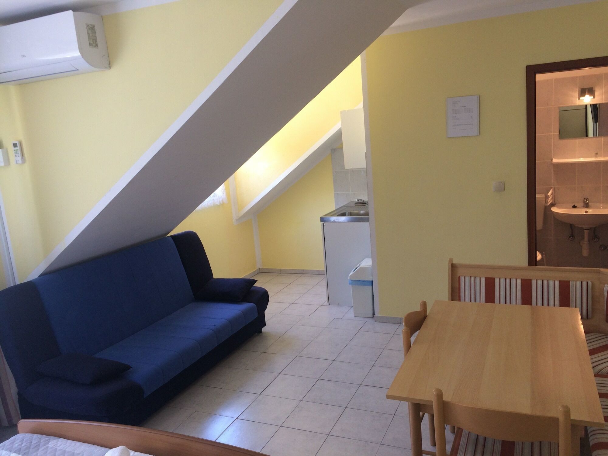 Pansion Begic Hotel Omiš Екстериор снимка